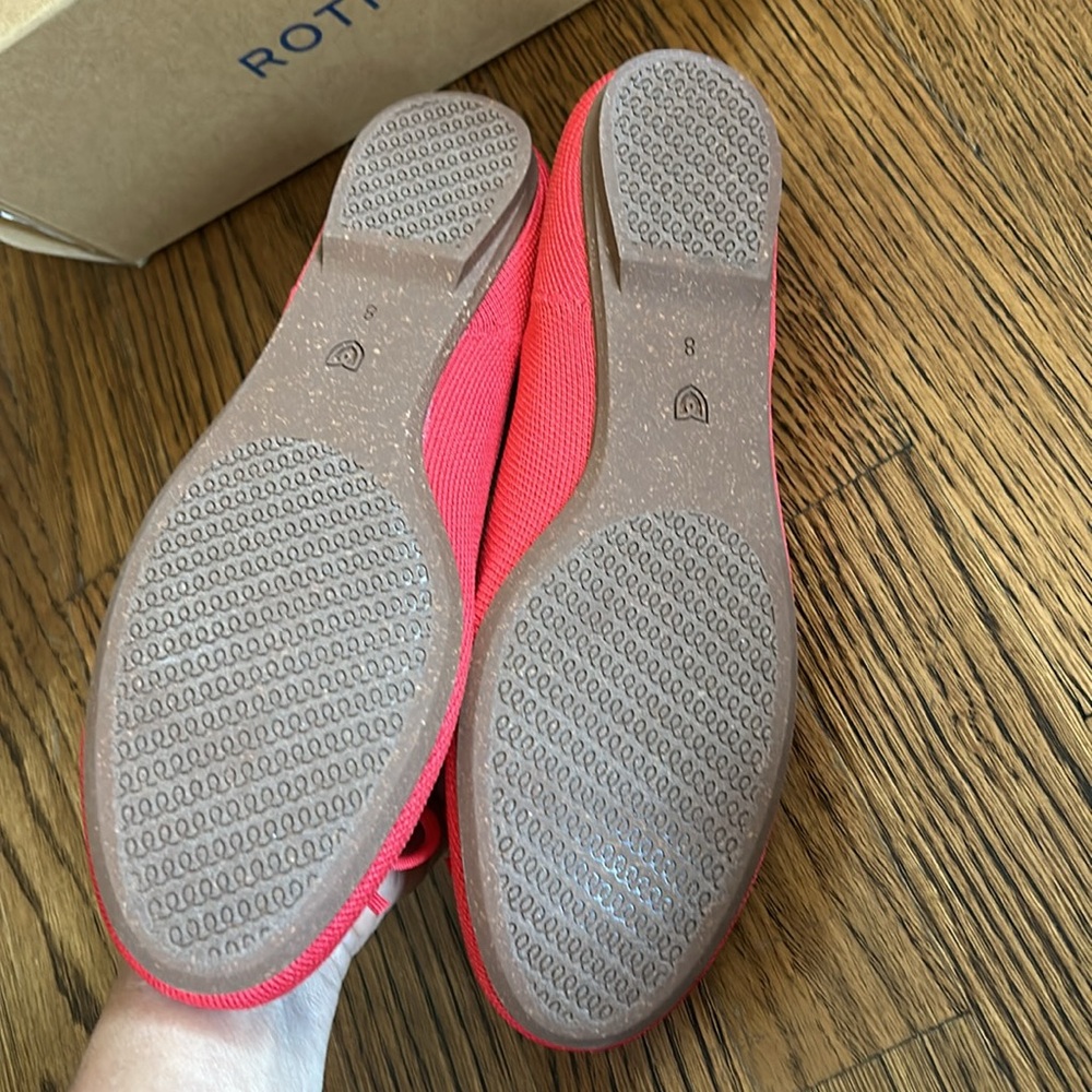 NWT Rothy’s red size 8 - Picture 3 of 5
